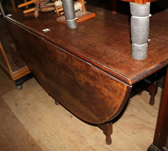 Oak gateleg table